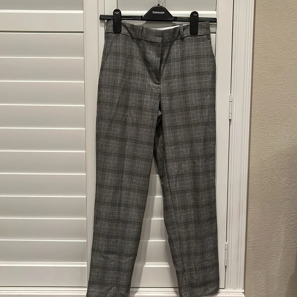 Show as the pictured - Picture 5 of 6